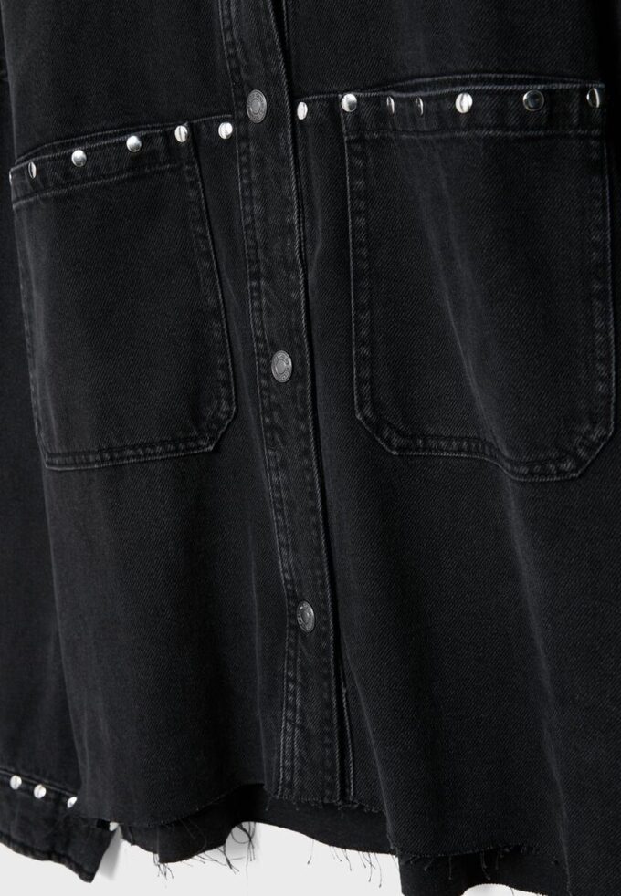 Kort denim overshirt met studs