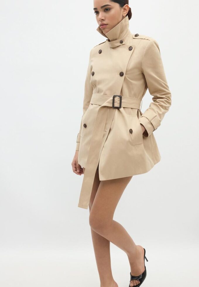 Korte basic trenchcoat Korte basic trenchcoat