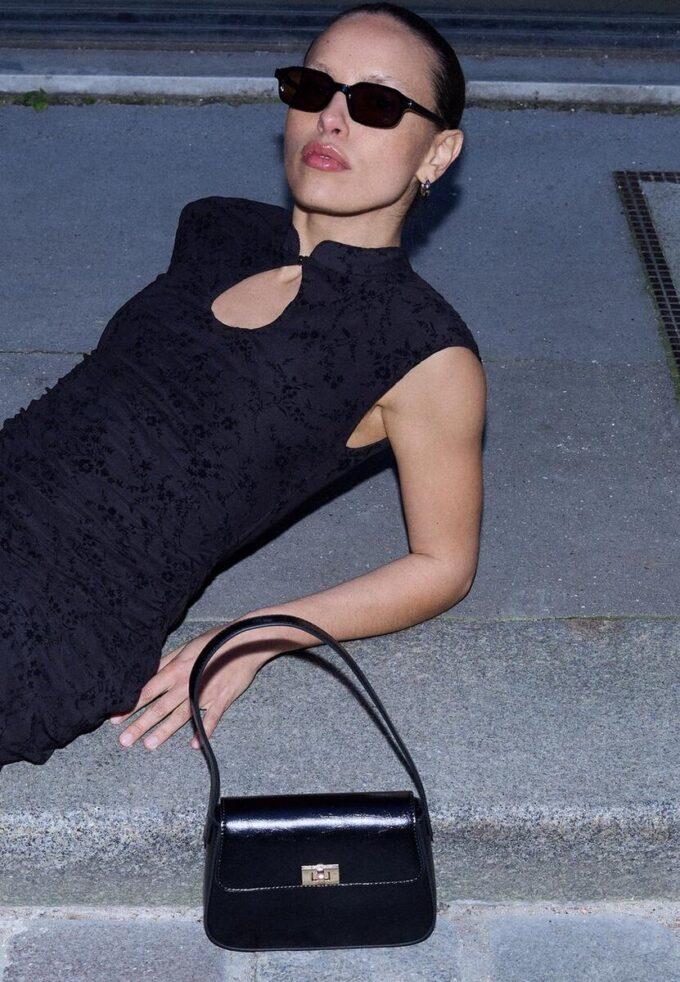 Korte jurk in qipao-stijl Korte jurk in qipao-stijl