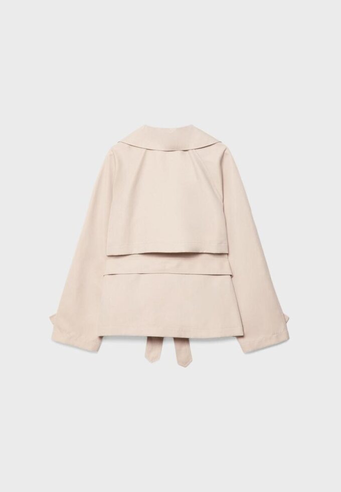 Korte, soepel vallende trenchcoat met riem