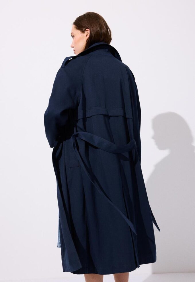 Lange, soepel vallende trenchcoat Lange, soepel vallende trenchcoat