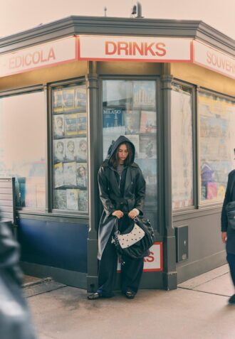 Lange trenchcoat van imitatieleer