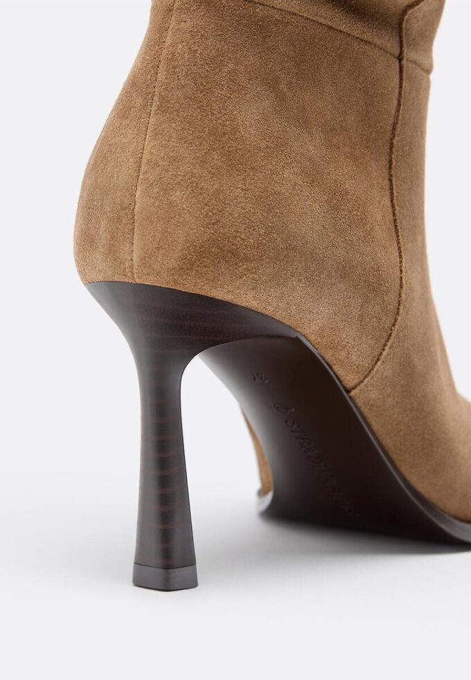 Leer slouchy hoge laarzen met naaldhak