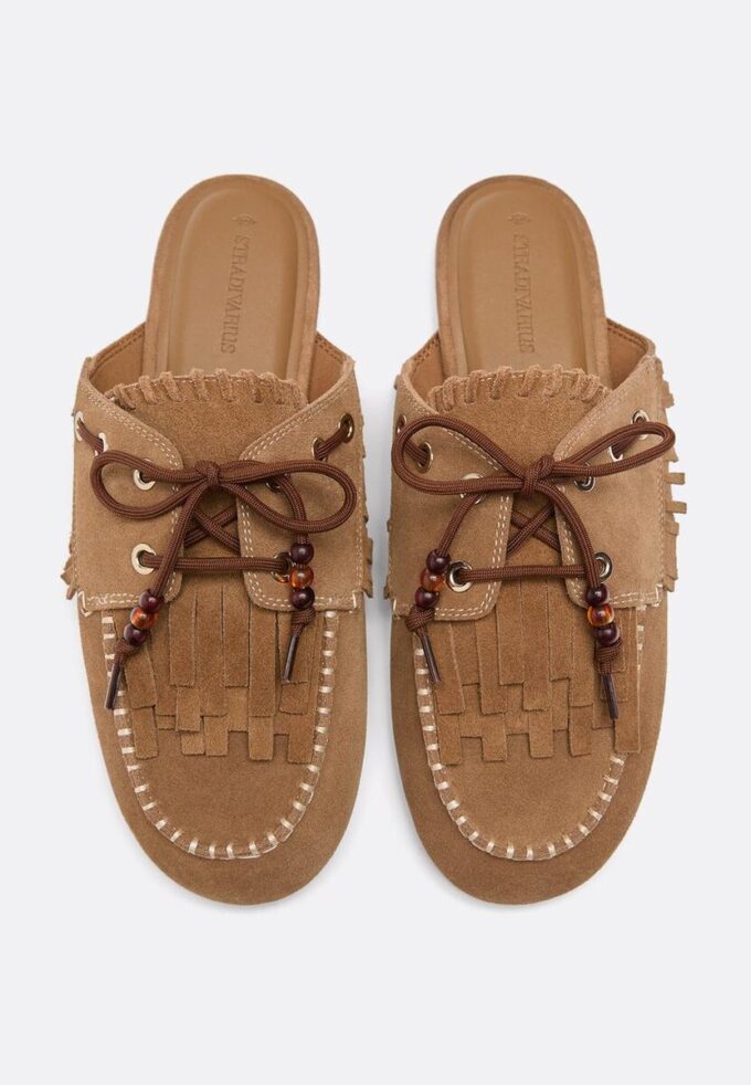Leerloafers zonder achterkant met bedeltjes