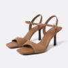 Leren sandalen met hoge hak