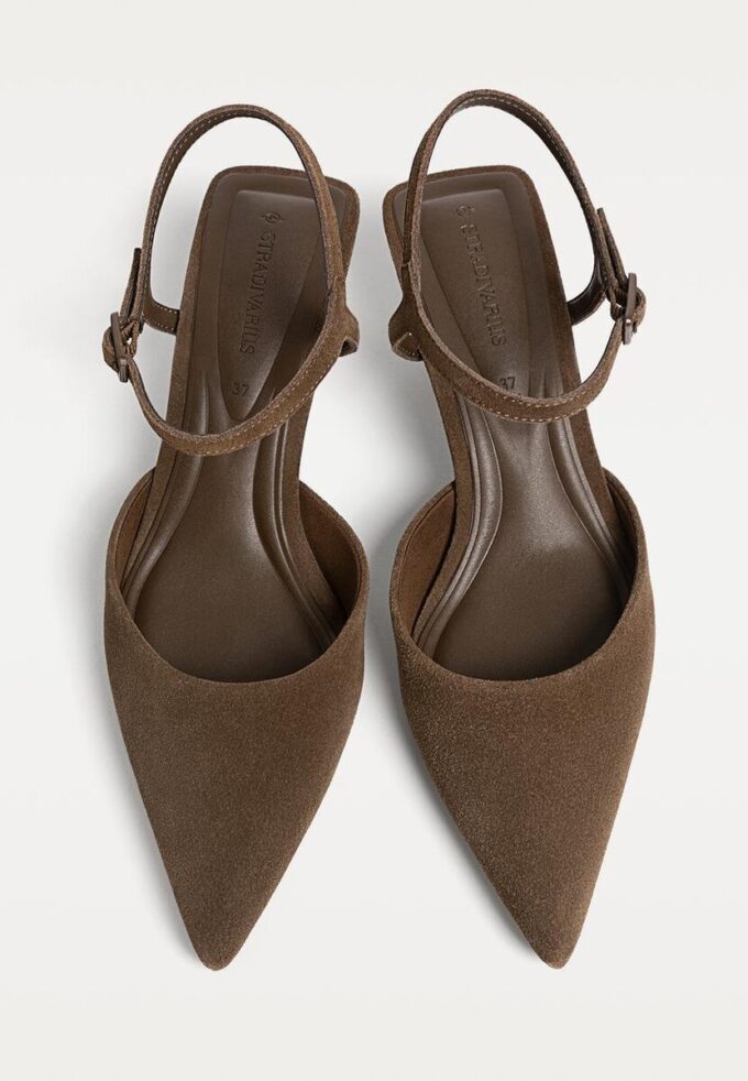 Leren schoenen met kittenhakken