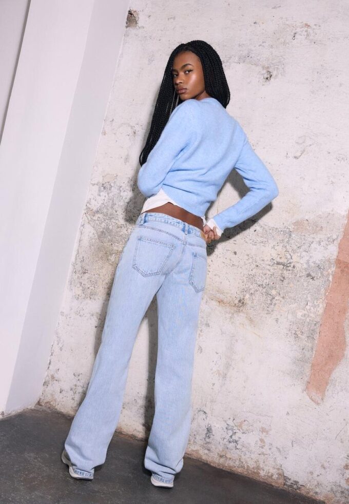 Low-rise jeans met rechte pijpen Low-rise jeans met rechte pijpen