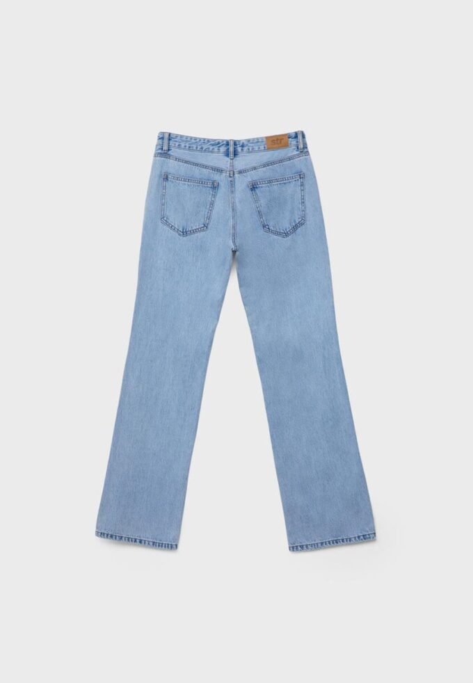 Low-rise jeans met rechte pijpen Low-rise jeans met rechte pijpen