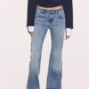 Low-rise jeans met uitlopende pijpen Low-rise jeans met uitlopende pijpen