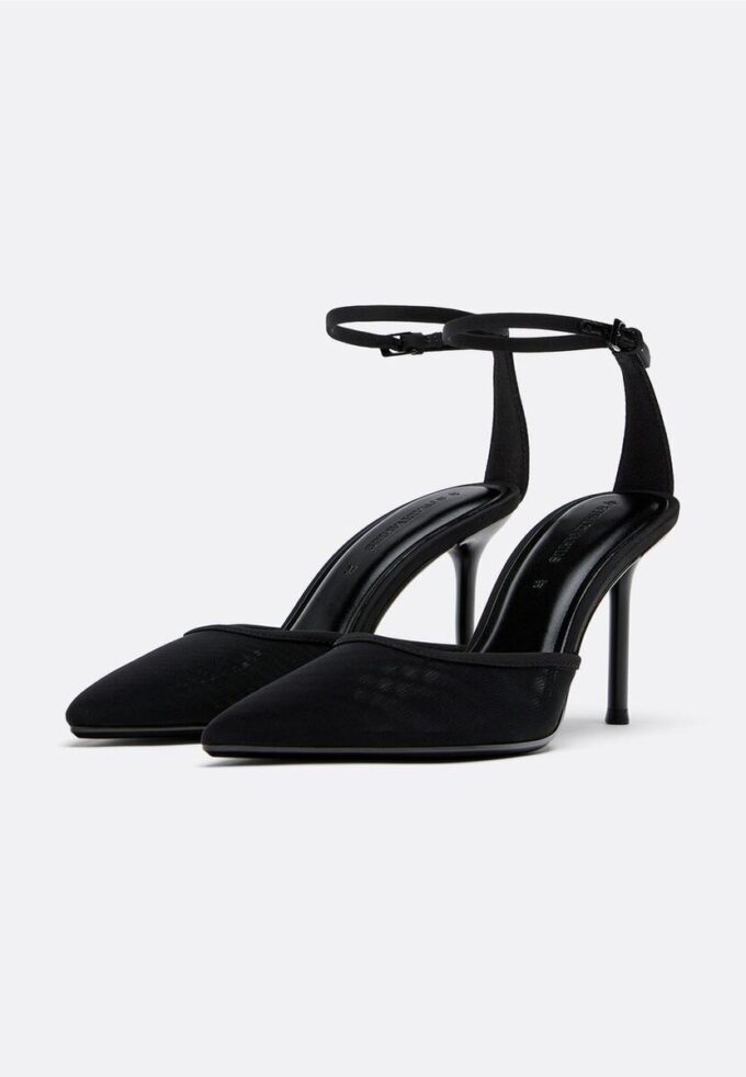 Mesh-schoenen met hoge hakken