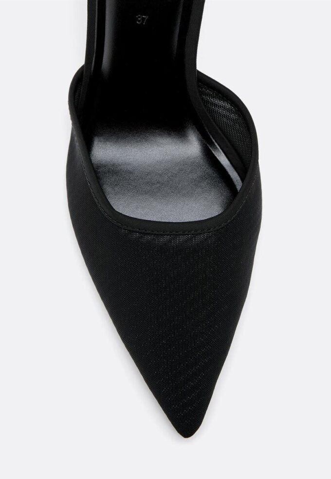 Mesh-schoenen met hoge hakken