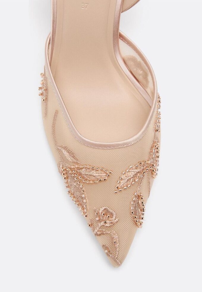 Mesh-schoenen met strass en hakken