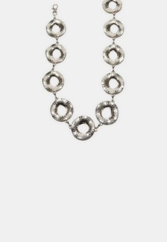 Metalen riem met ronde plaatjes