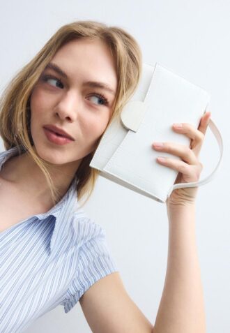 Mini-crossbodytas met kokosnooteffect