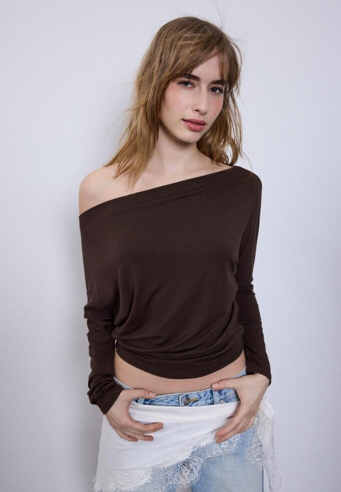 Modal asymmetrisch T-shirt Modal asymmetrisch T-shirt