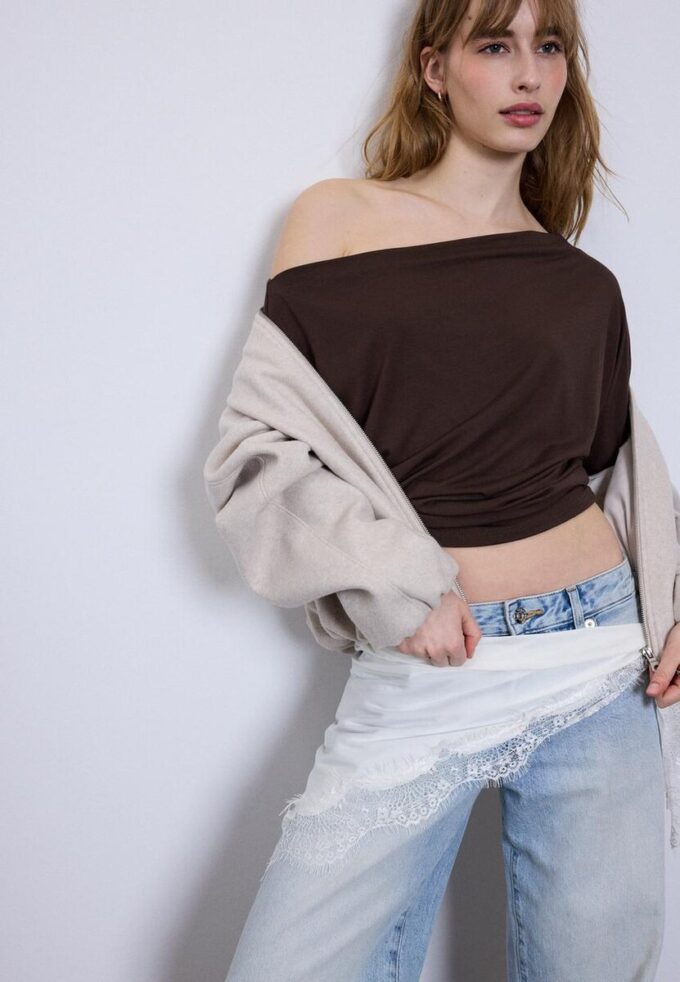 Modal asymmetrisch T-shirt Modal asymmetrisch T-shirt