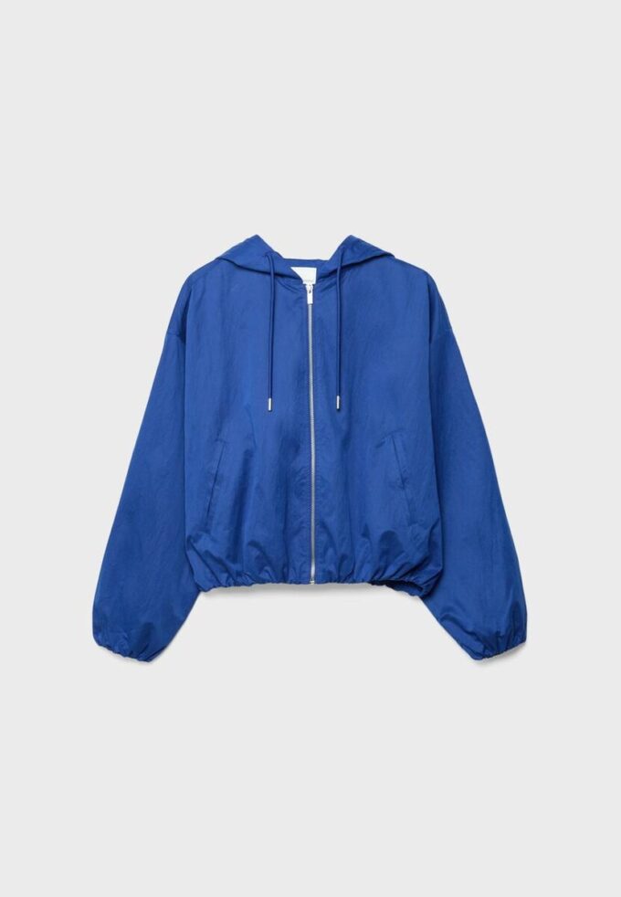 Nylon jas met capuchon Nylon jas met capuchon