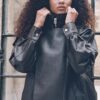 Oversize imitatieleren jasje met revers Oversize imitatieleren jasje met revers
