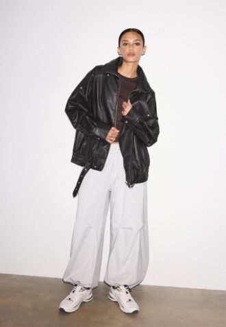 Oversize imitatieleren jasje met revers