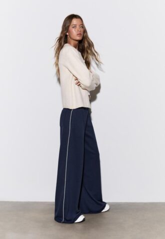 Pluche broek met Wide Leg pijpen en sierstuk