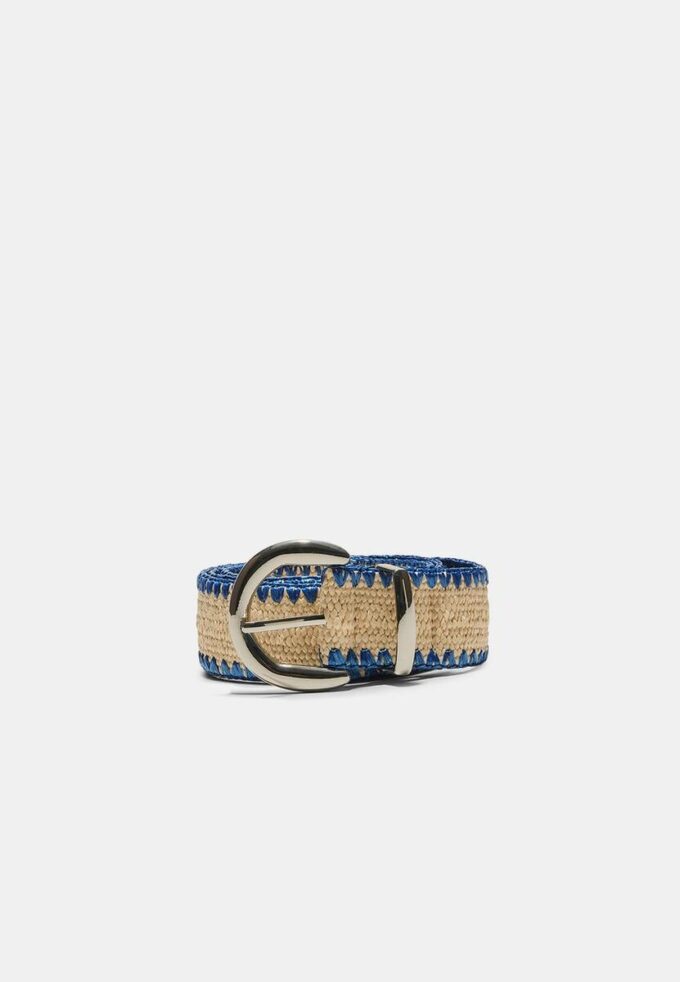 Raffia-riem met stiksels