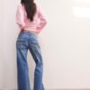 Rechte jeans met dubbele metalen knoop Rechte jeans met dubbele metalen knoop