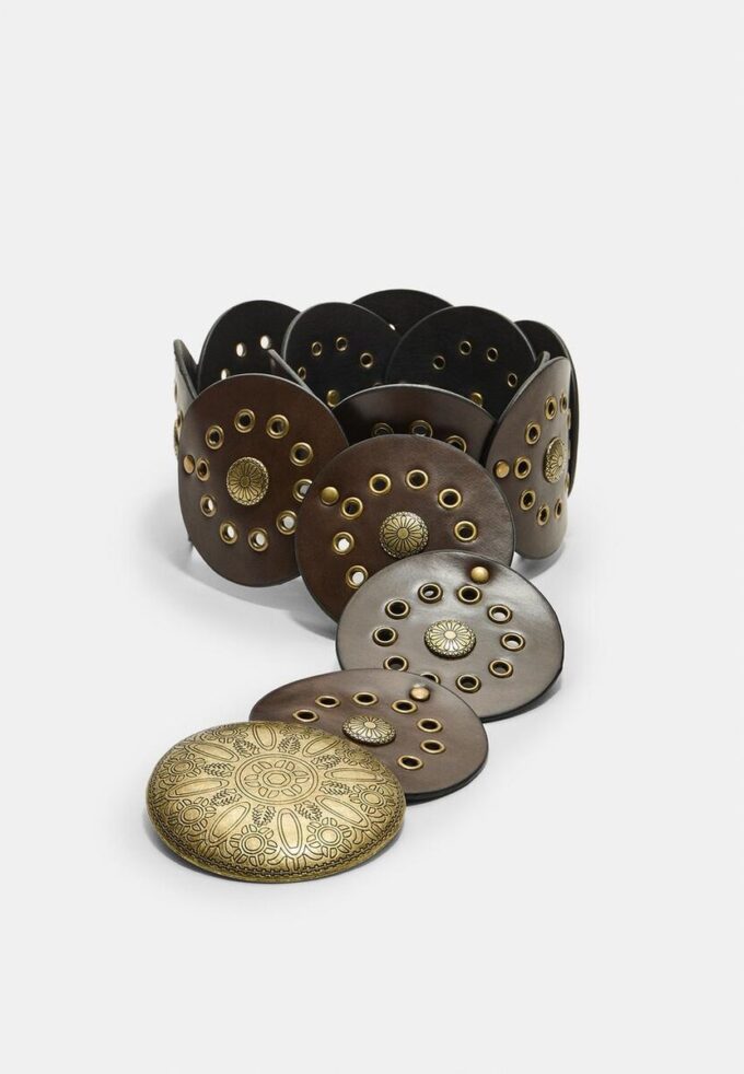 Riem met studs en plaat