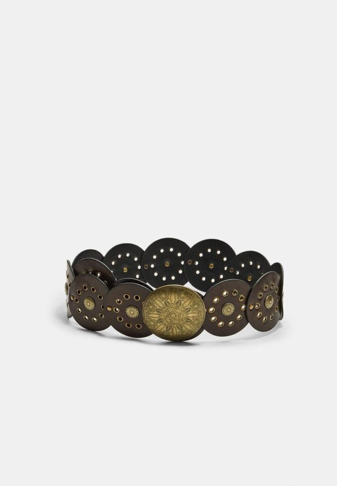 Riem met studs en plaat