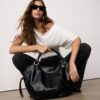 Ronde shopper met metalen details