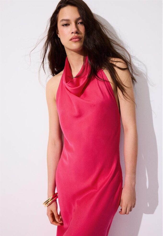 Rugloze halter midi-jurk