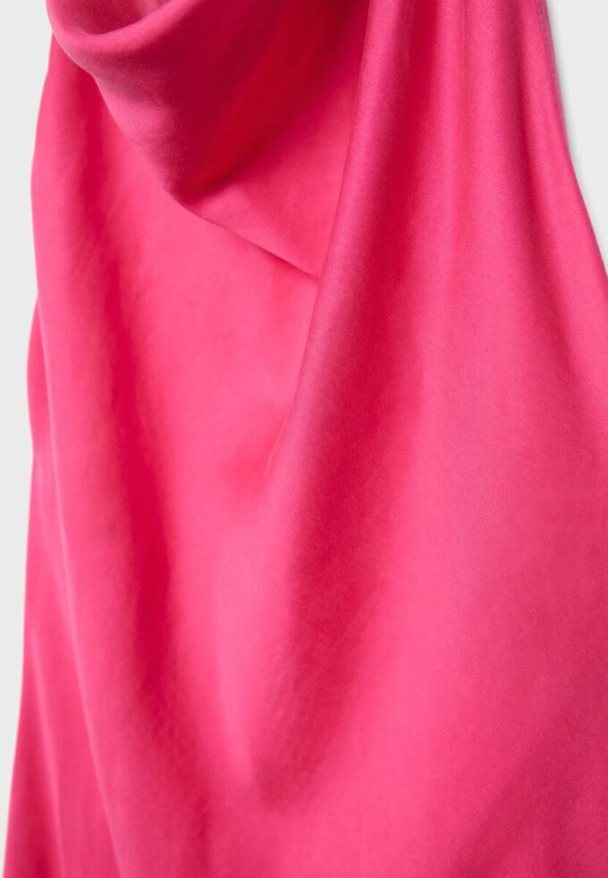 Rugloze halter midi-jurk