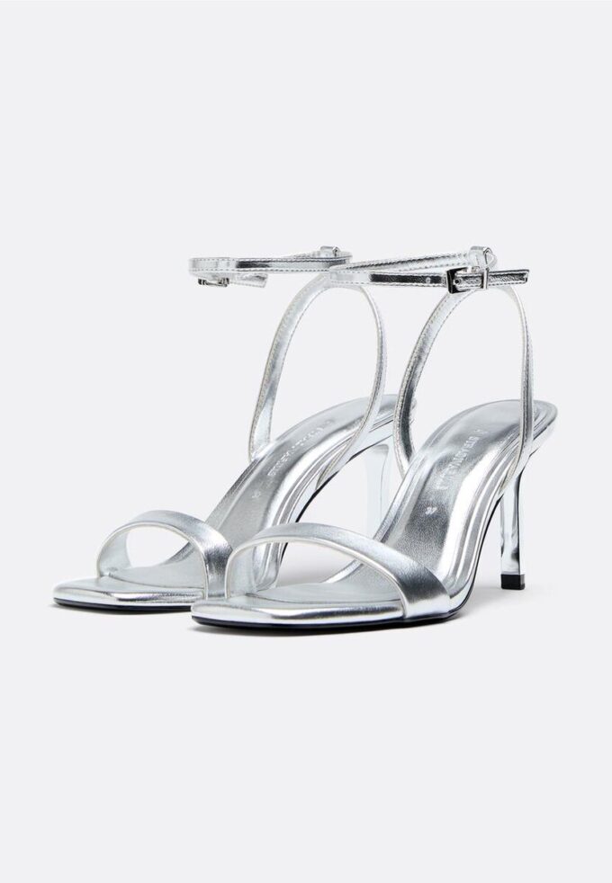 Sandalen met hak en metallic effect