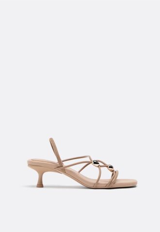 Sandalen met kittenhak en metalen details