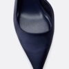 Schoenen met hakken en satijneffect