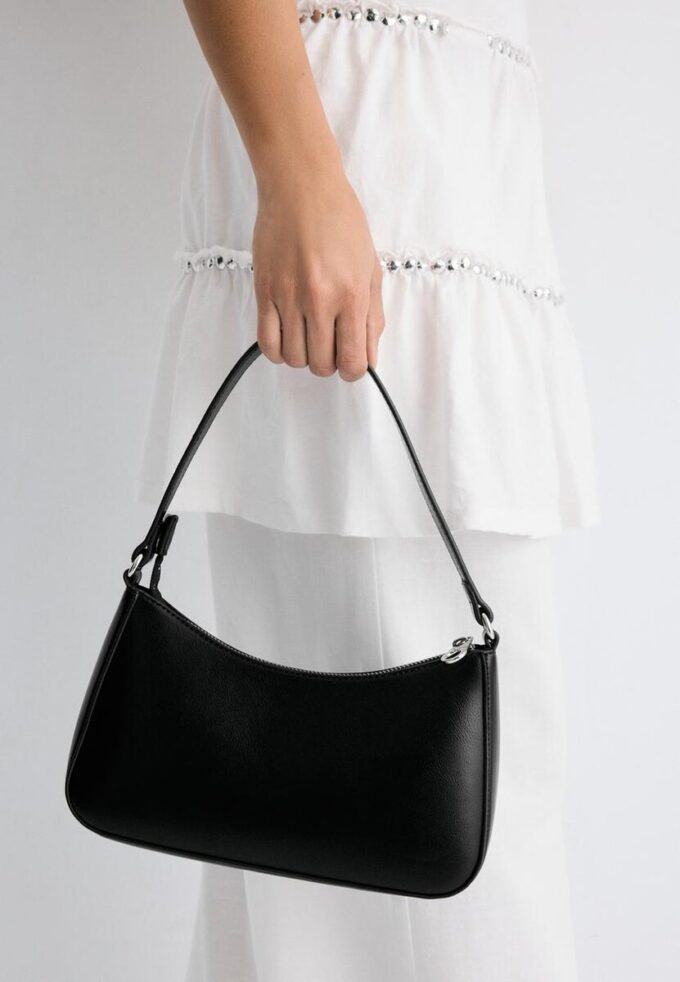 Schoudertas met lange ketting