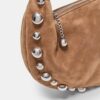Schoudertas van imitatiesuède met studs