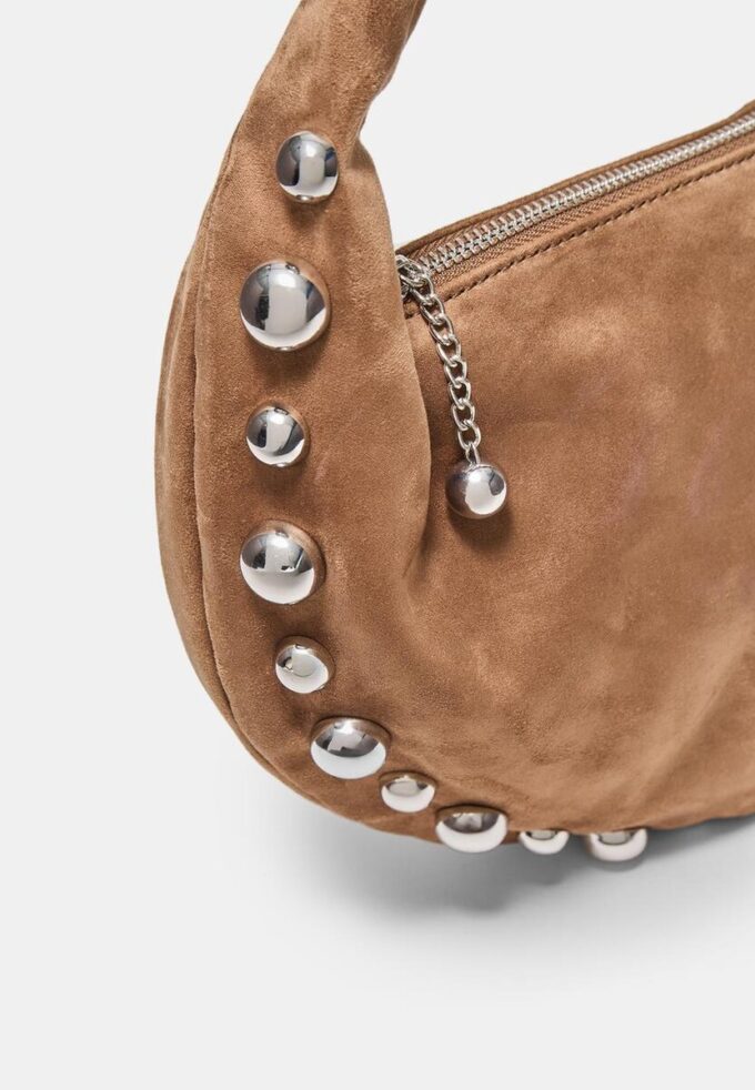 Schoudertas van imitatiesuède met studs