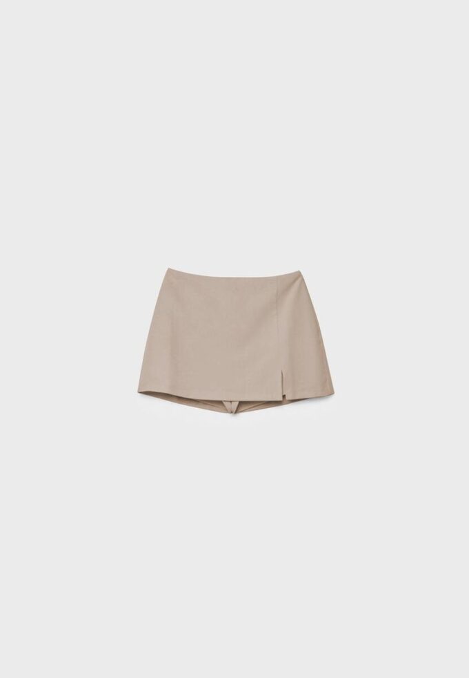 Skort met split aan de zijkant Skort met split aan de zijkant