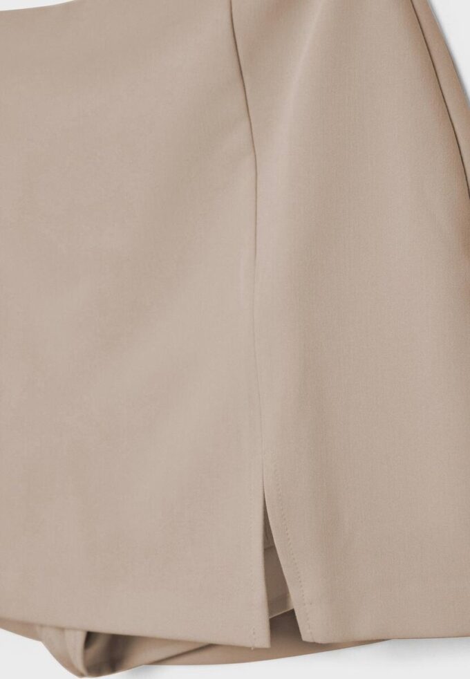 Skort met split aan de zijkant Skort met split aan de zijkant