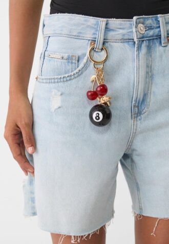 Sleutelhanger met bedeltje nummer 8