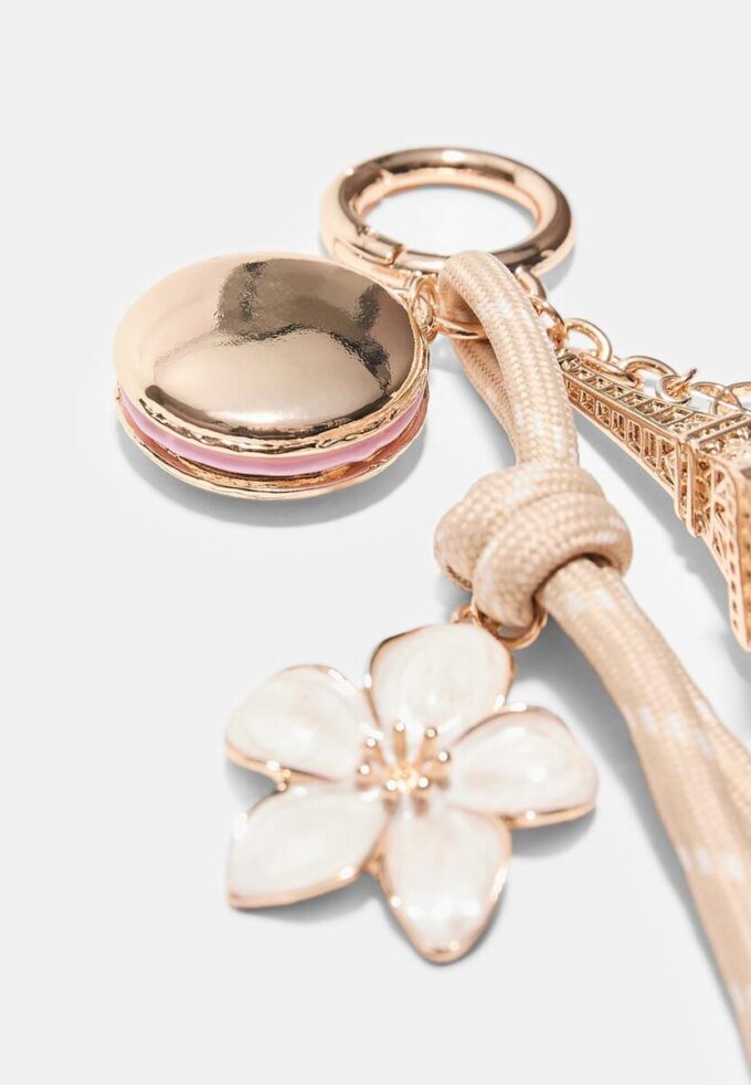 Sleutelhanger met Eiffeltoren en macarons