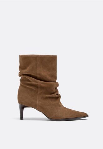 Slouchy leren enkellaarzen met hak