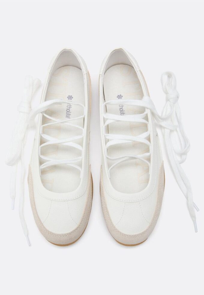 Sneakerinas met strik