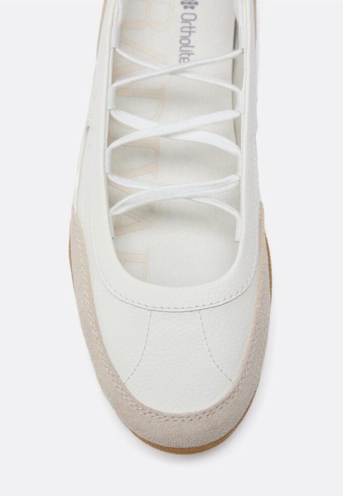 Sneakerinas met strik