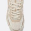 Sneakers met detail