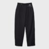 Soepelvallende broek met gesp Soepelvallende broek met gesp
