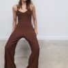 Soepelvallende jumpsuit met bandjes Soepelvallende jumpsuit met bandjes