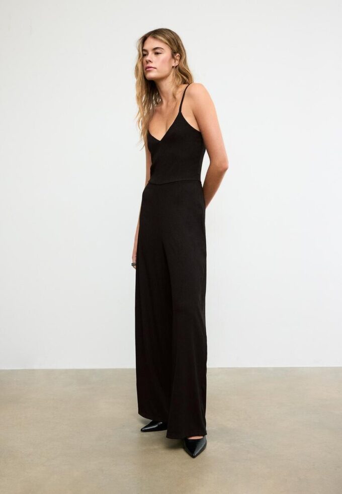 Soepelvallende jumpsuit met bandjes