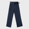 Soepelvallende, rechte broek met riem Soepelvallende, rechte broek met riem