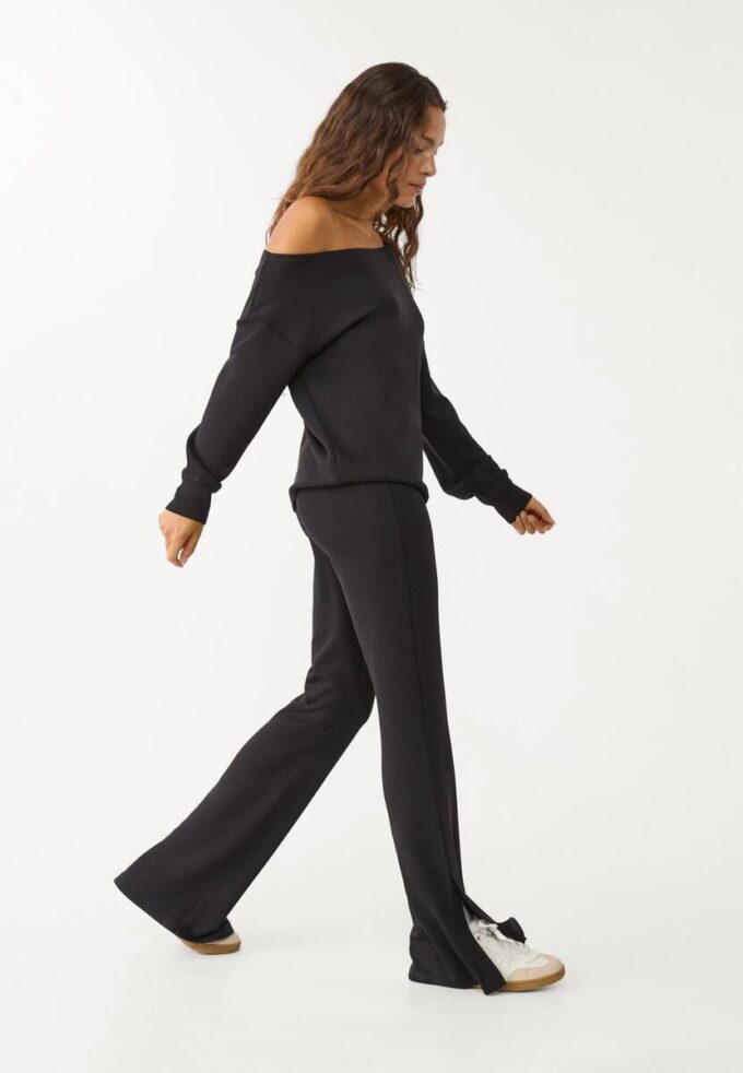 Soft-Touch broek met uitlopende pijpen